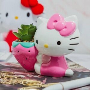 Sanrio Hello Kitty Strawberry Planter
